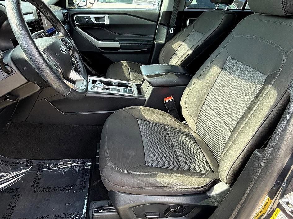 Certified 2023 Ford Explorer XLT image 18