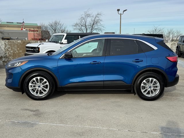 Certified 2022 Ford Escape SE w/ Convenience Package image 2