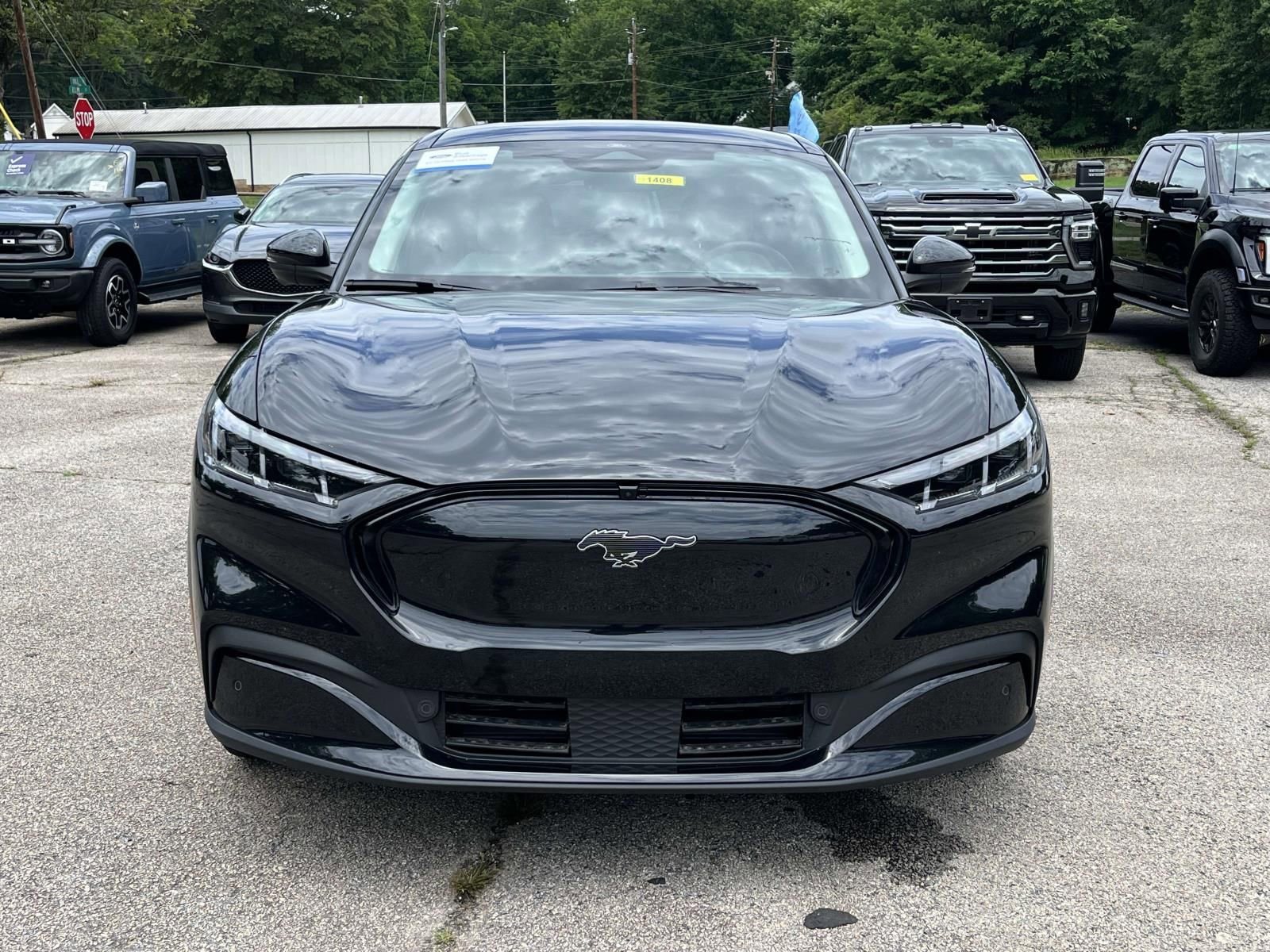 Certified 2025 Ford Mustang Mach-E Premium AWD/4WD image 8