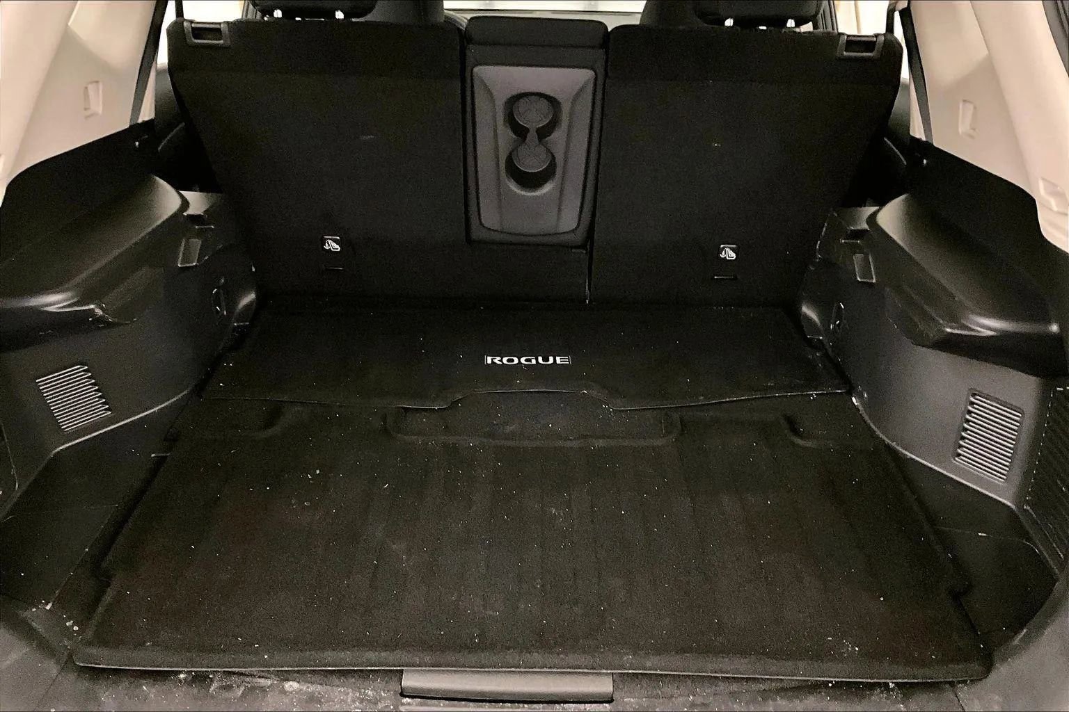 Used 2017 Nissan Rogue S image 33