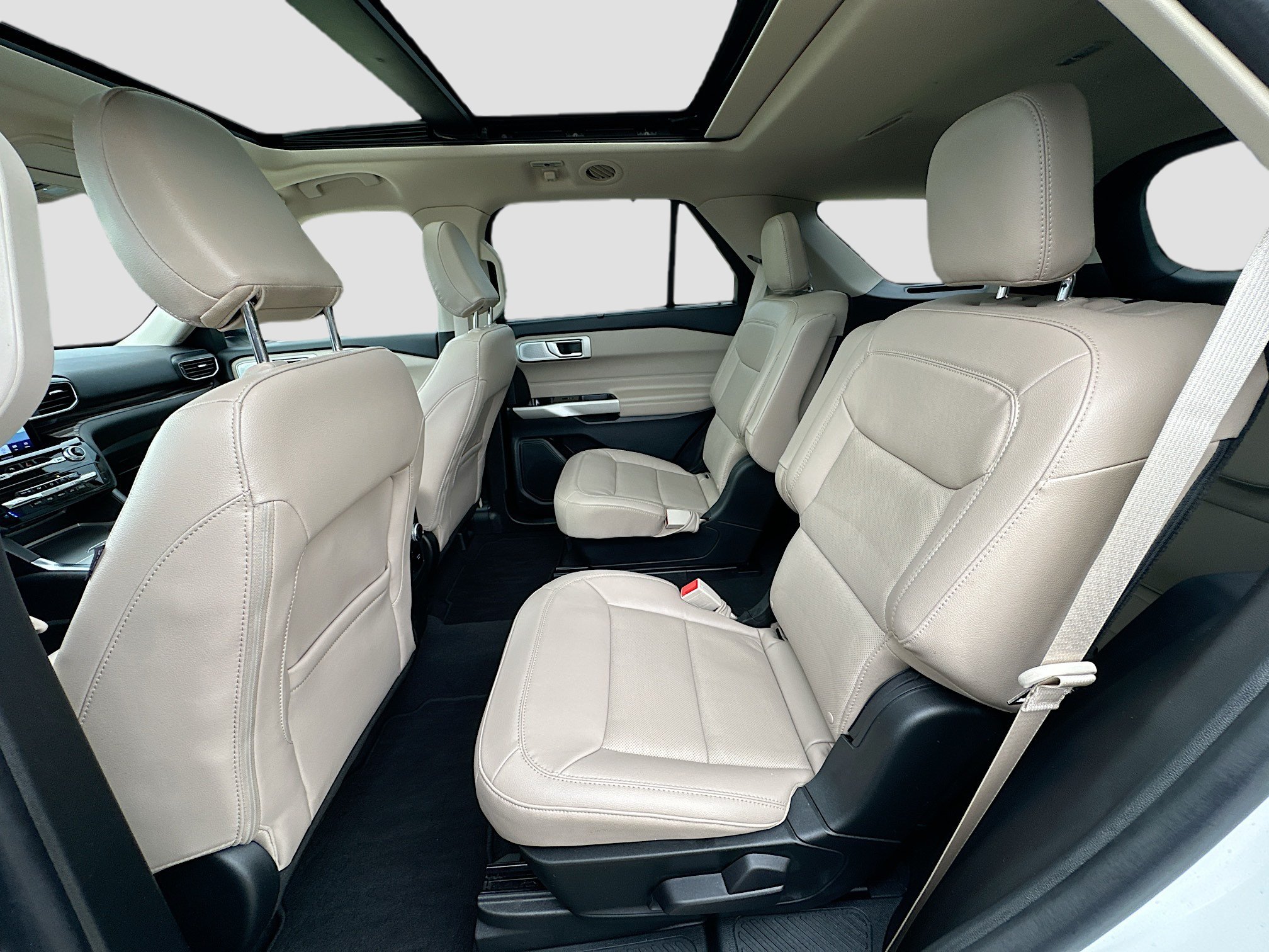Certified 2023 Ford Explorer Limited w/ Limited Technology Package RWD image 25