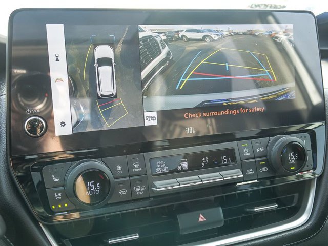 Used 2025 Toyota Grand Highlander AWD image 25