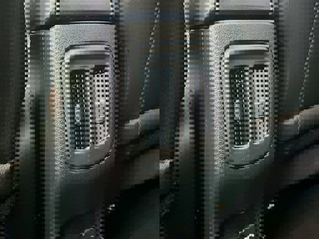 Used 2021 Jeep Compass Limited w/ Sun and Sound Group image 16