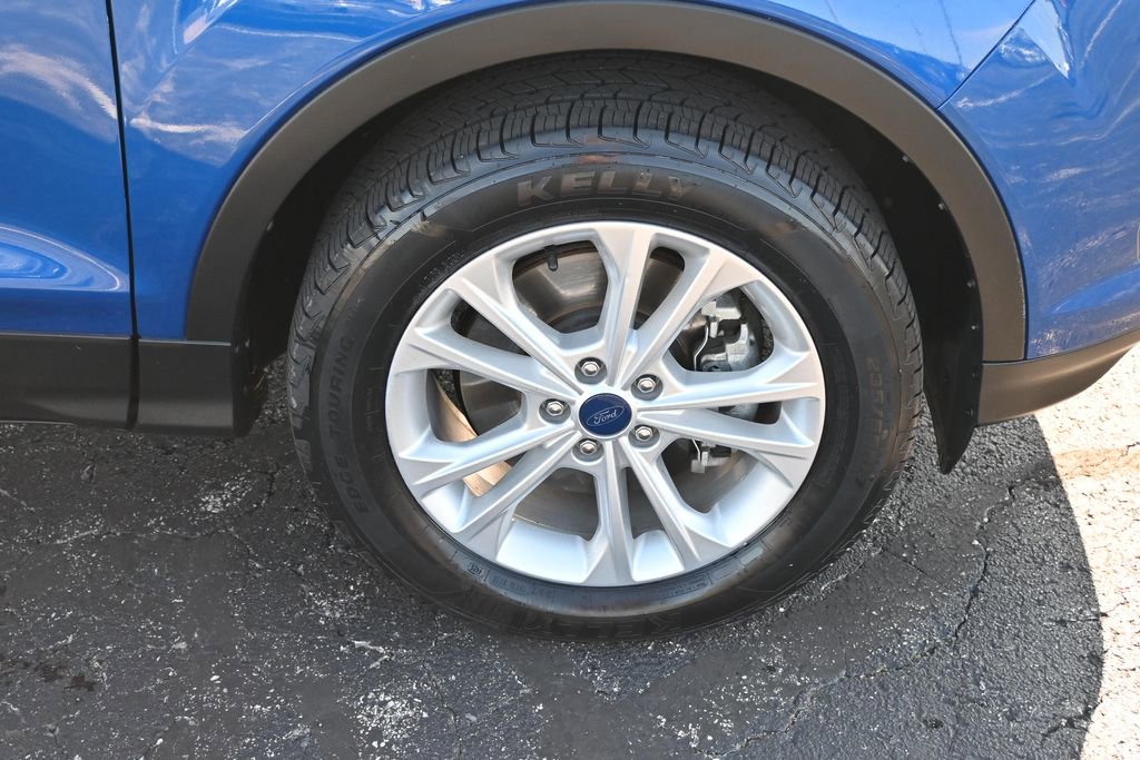 Certified 2018 Ford Escape SEL AWD/4WD image 17
