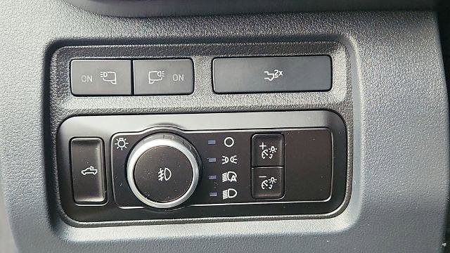Certified 2023 Ford F450 Lariat w/ Lariat Ultimate Package AWD/4WD image 10