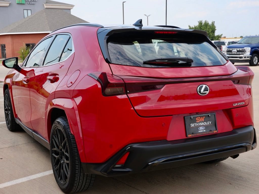 Used 2023 Lexus UX 250h F Sport FWD image 6