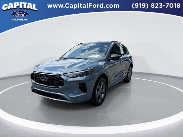 Certified 2024 Ford Escape ST-Line w/ Tech Pack #1 AWD/4WD image 4