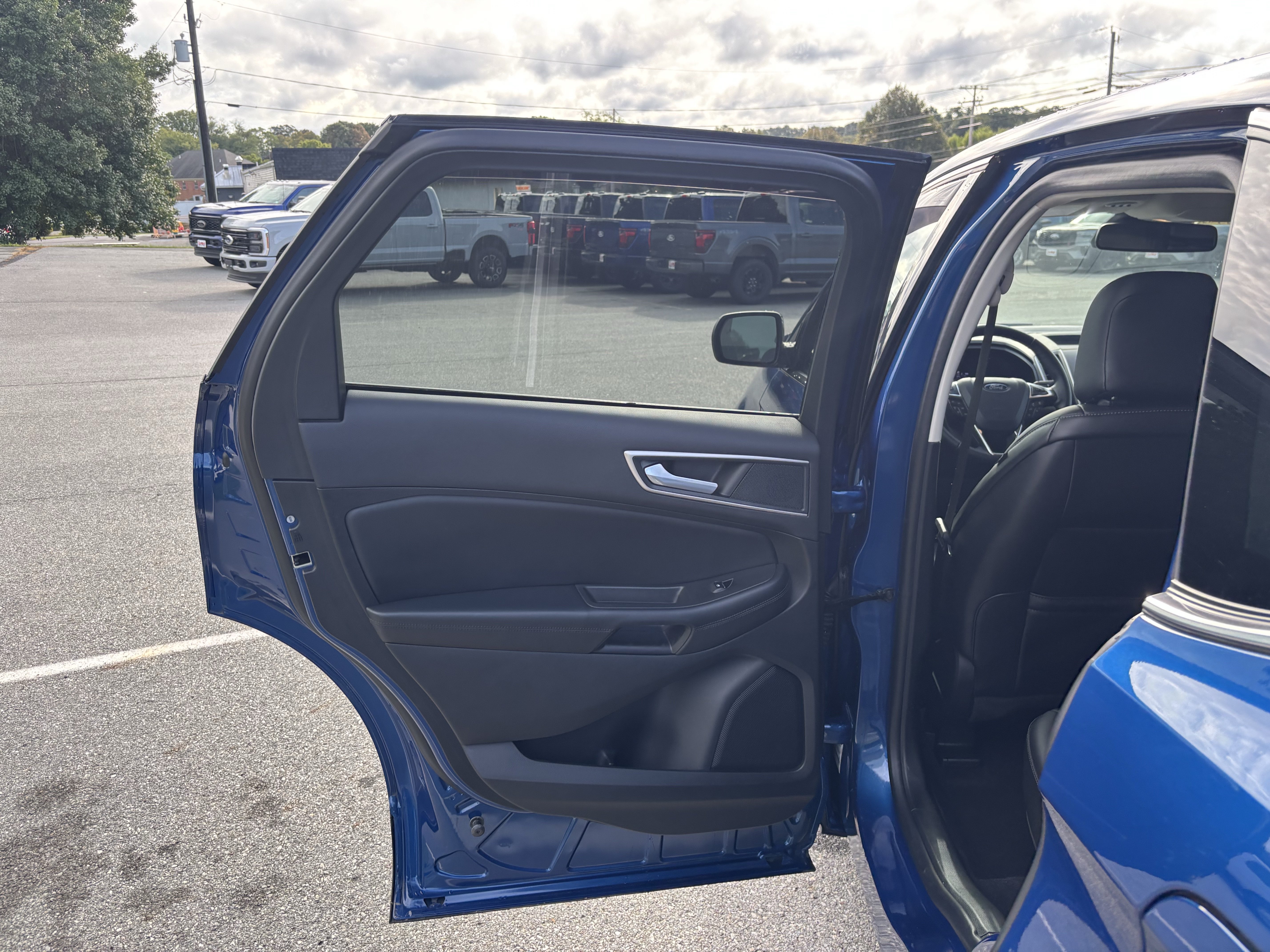 Certified 2024 Ford Edge SEL w/ Convenience Package AWD/4WD image 28