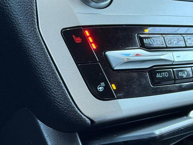 Certified 2022 Ford Explorer XLT w/ Equipment Group 202A image 12