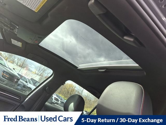 Used 2017 Volkswagen GTI SE image 21