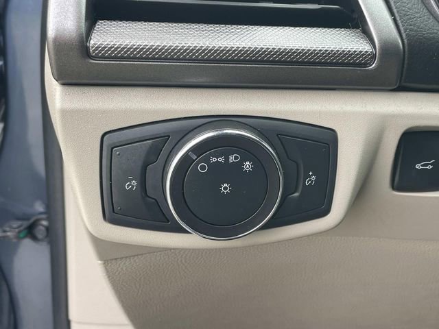 Certified 2018 Ford Fusion SE FWD image 18