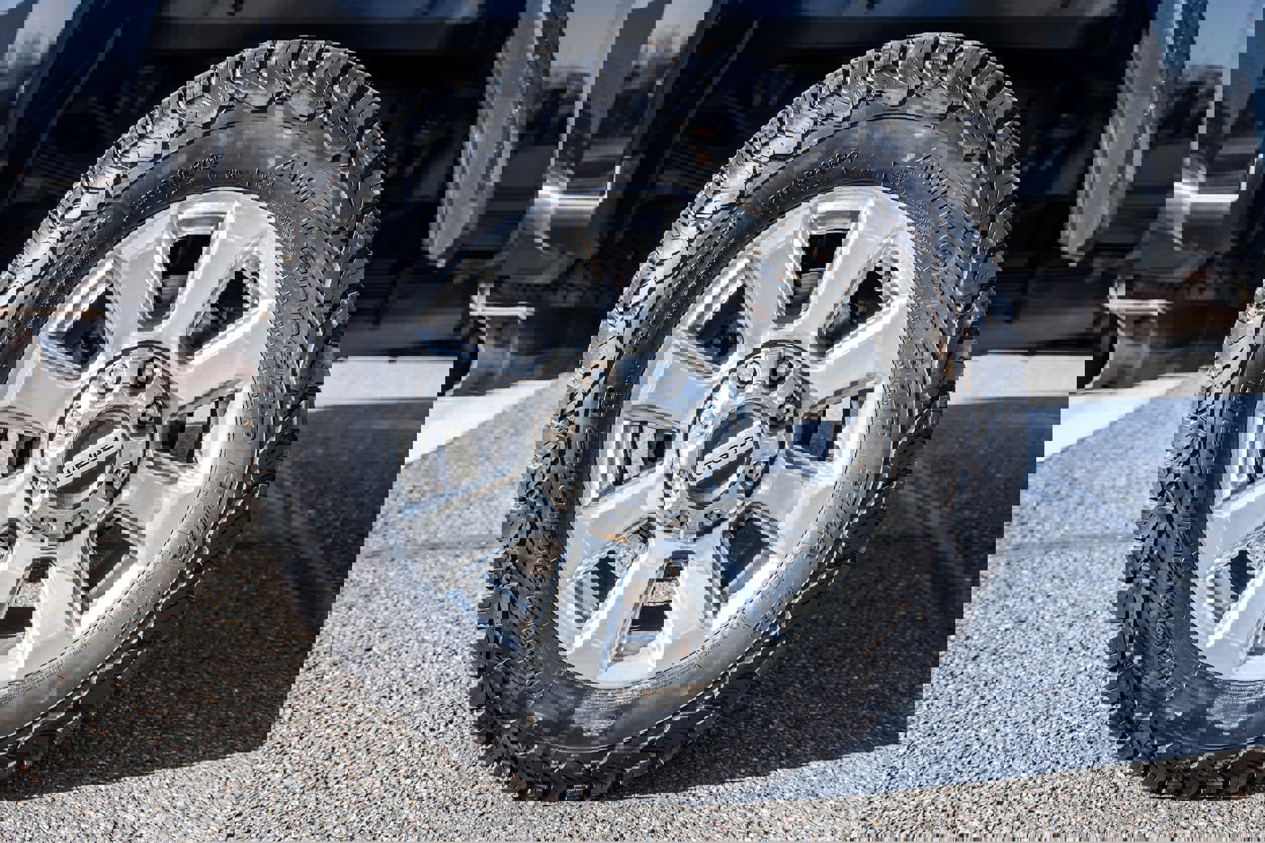 Certified 2017 Ford F350 Platinum w/ Platinum Ultimate Package image 8