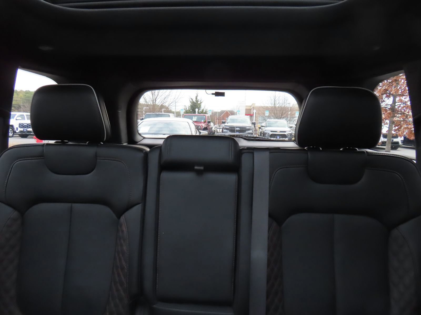 Used 2023 Jeep Grand Cherokee Summit w/ Luxury Tech Group V image 41