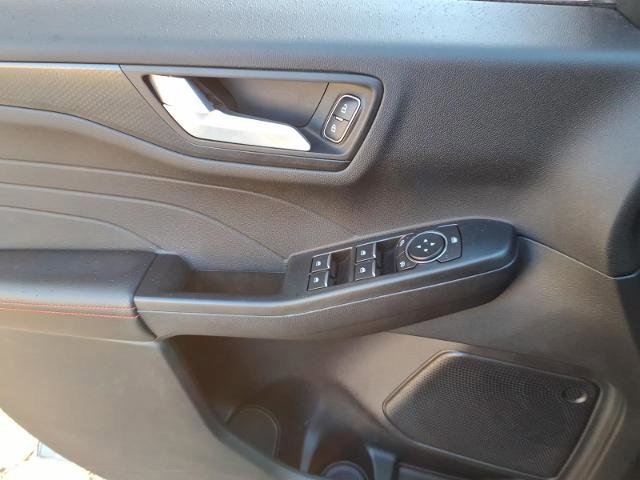 Certified 2022 Ford Escape SEL w/ SEL Stealth AWD Package image 7