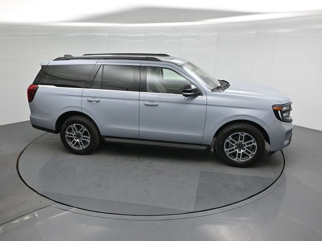 Certified 2025 Ford Expedition Active AWD/4WD image 54