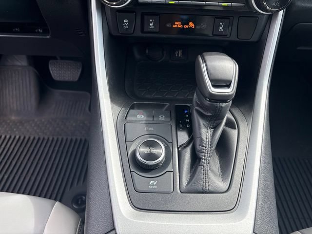 Used 2024 Toyota RAV4 XLE Premium w/ Weather Package AWD/4WD image 19