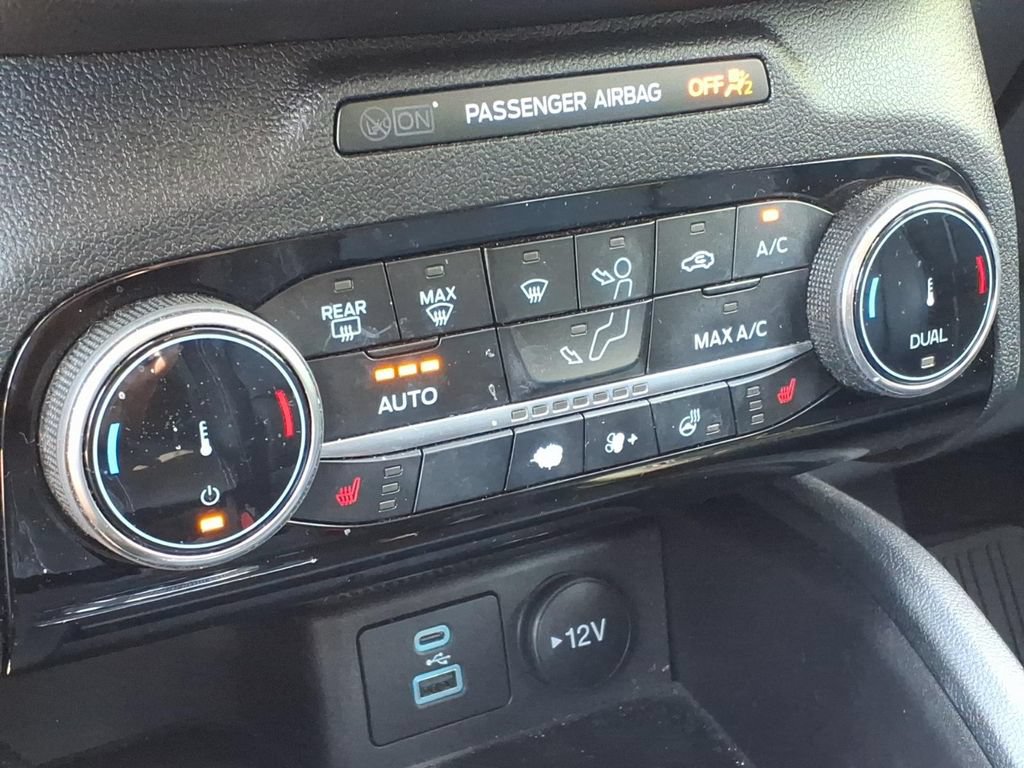 Certified 2022 Ford Escape SEL AWD/4WD image 13
