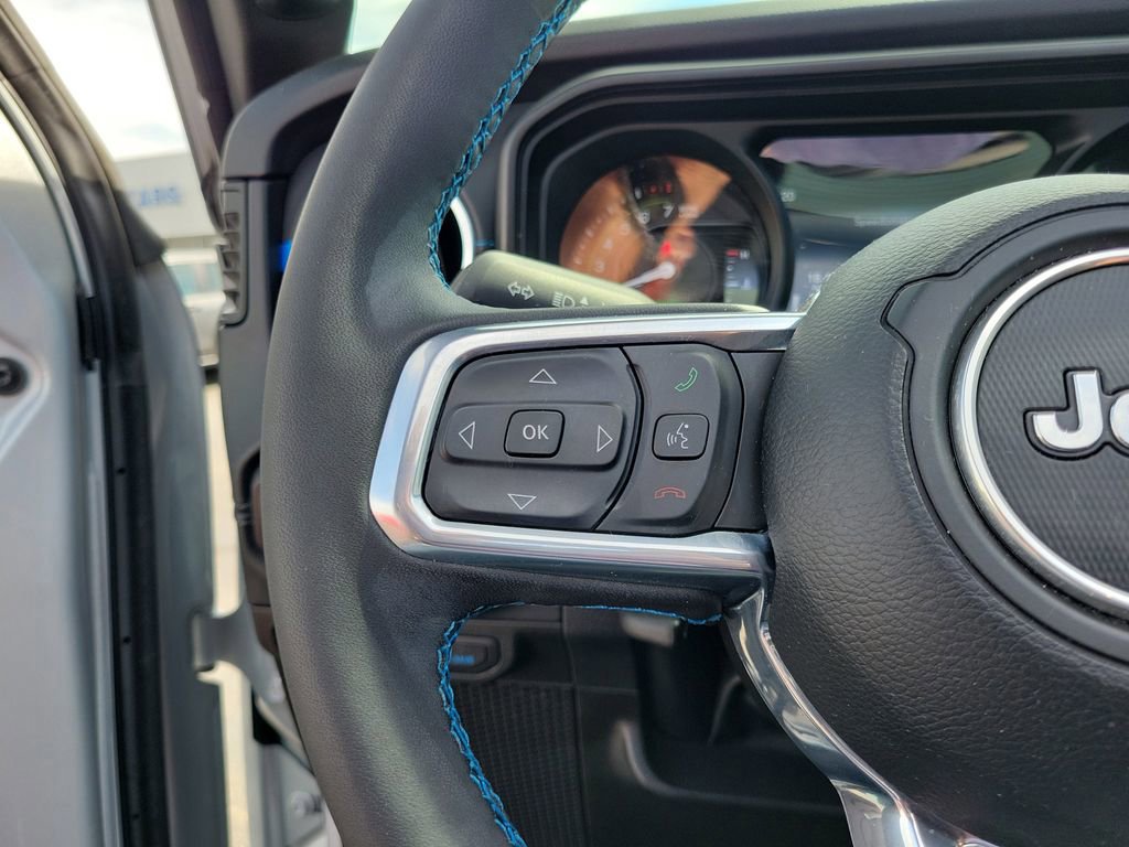 Used 2024 Jeep Wrangler High Altitude AWD/4WD image 24