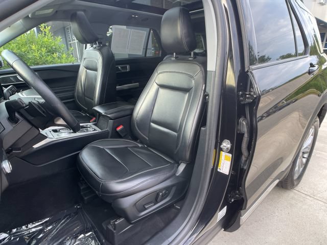 Certified 2021 Ford Explorer XLT w/ Equipment Group 202A AWD/4WD image 14