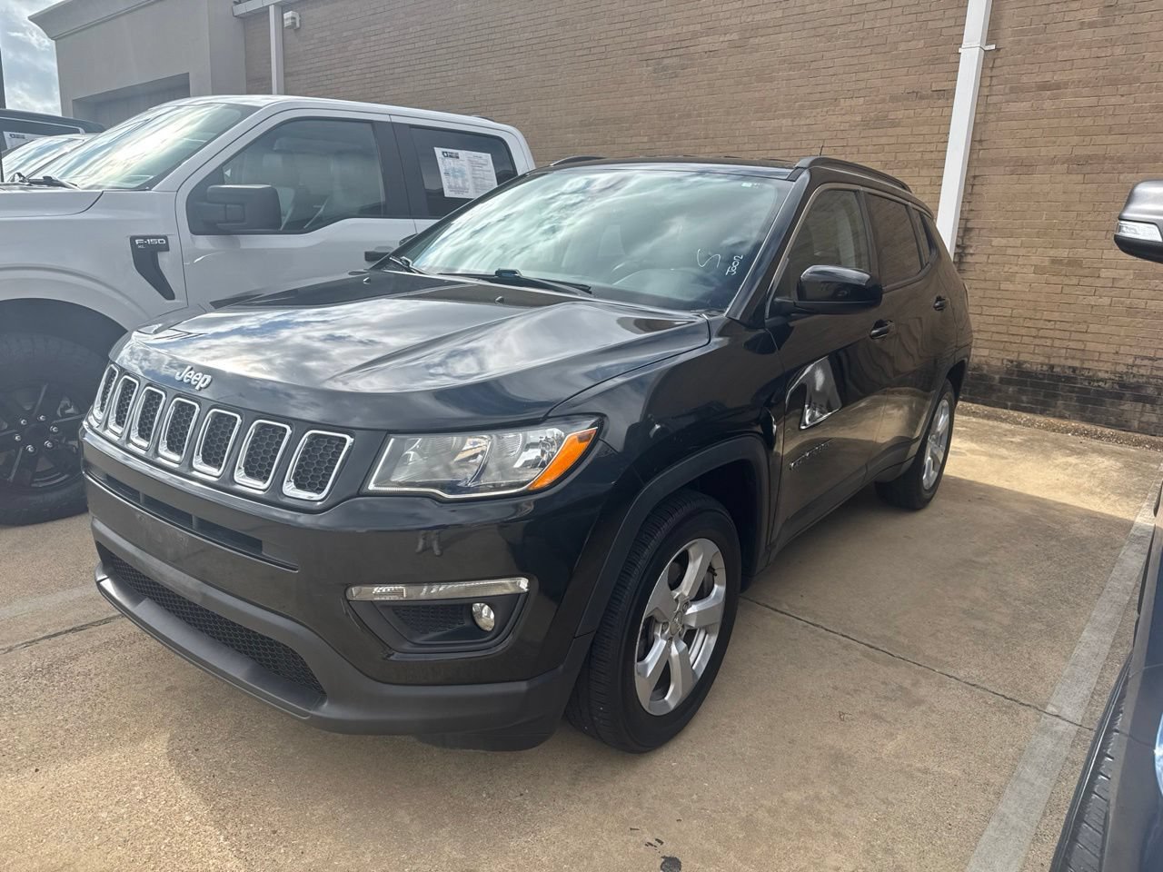 Used 2018 Jeep Compass Latitude w/ Popular Equipment Group