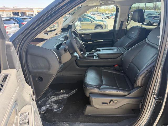 Certified 2025 Ford Expedition Platinum w/ Driver's Package image 11