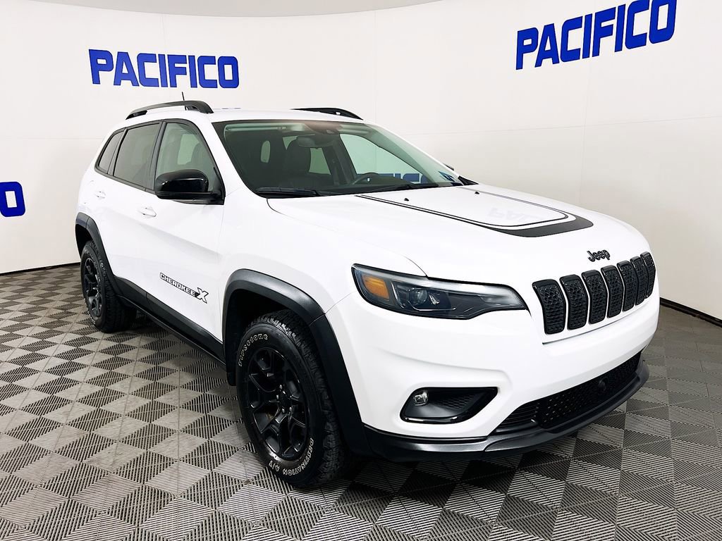 Used 2022 Jeep Cherokee Latitude image 1