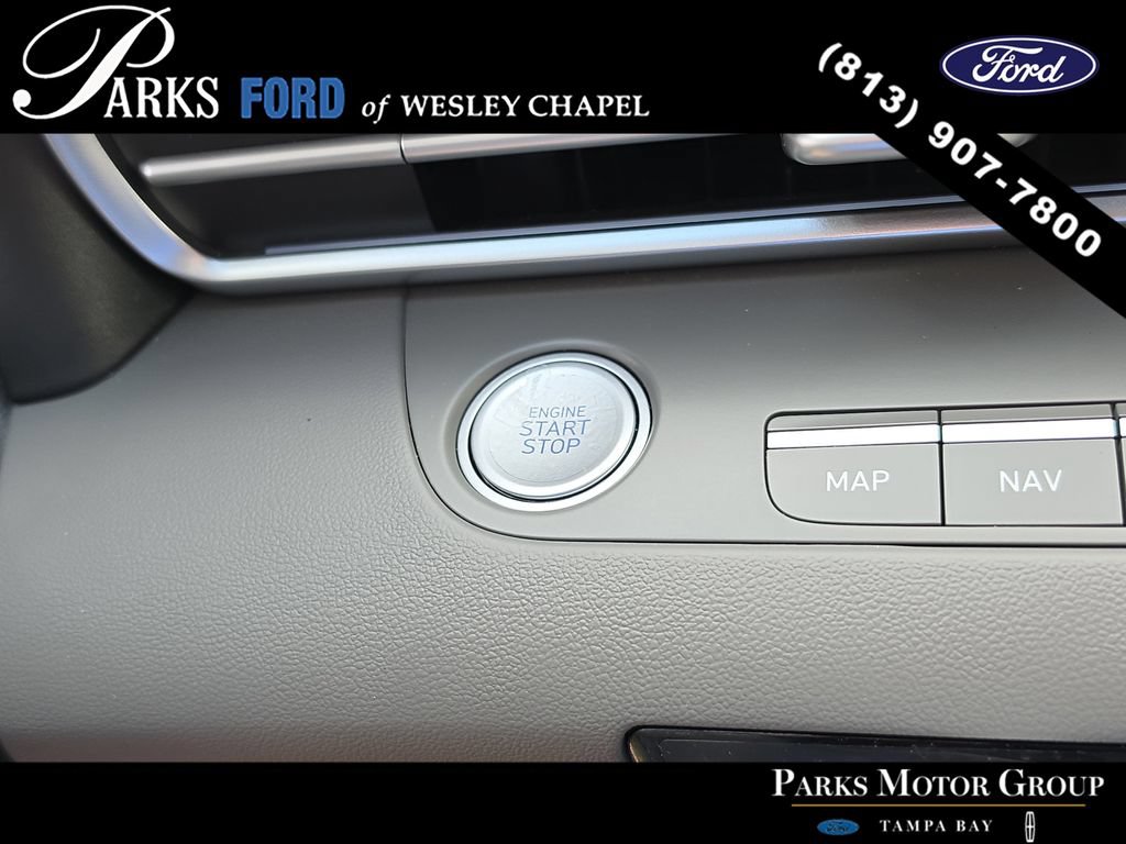 Used 2025 Hyundai Elantra SEL FWD image 24