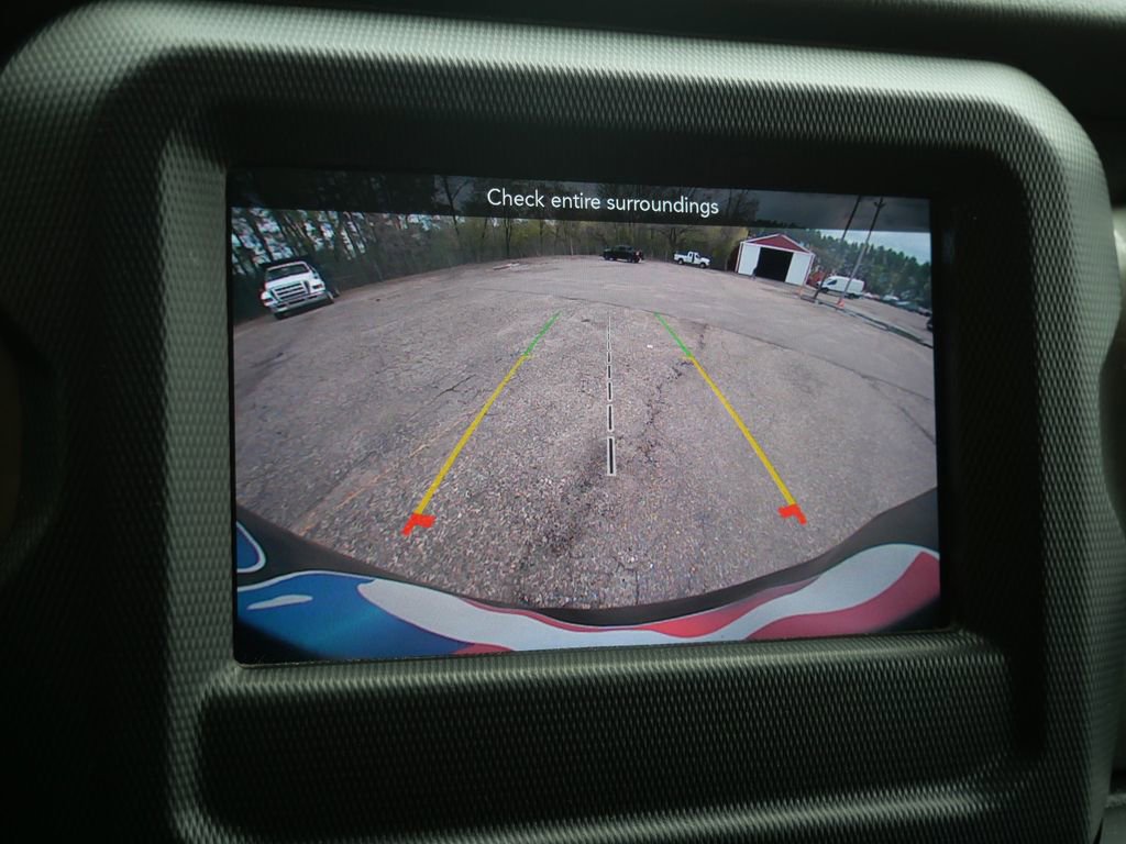 Used 2019 Jeep Wrangler Unlimited Sahara w/ Cold Weather Group AWD/4WD image 28