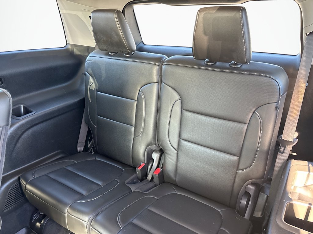 Used 2023 GMC Acadia SLT AWD/4WD image 21