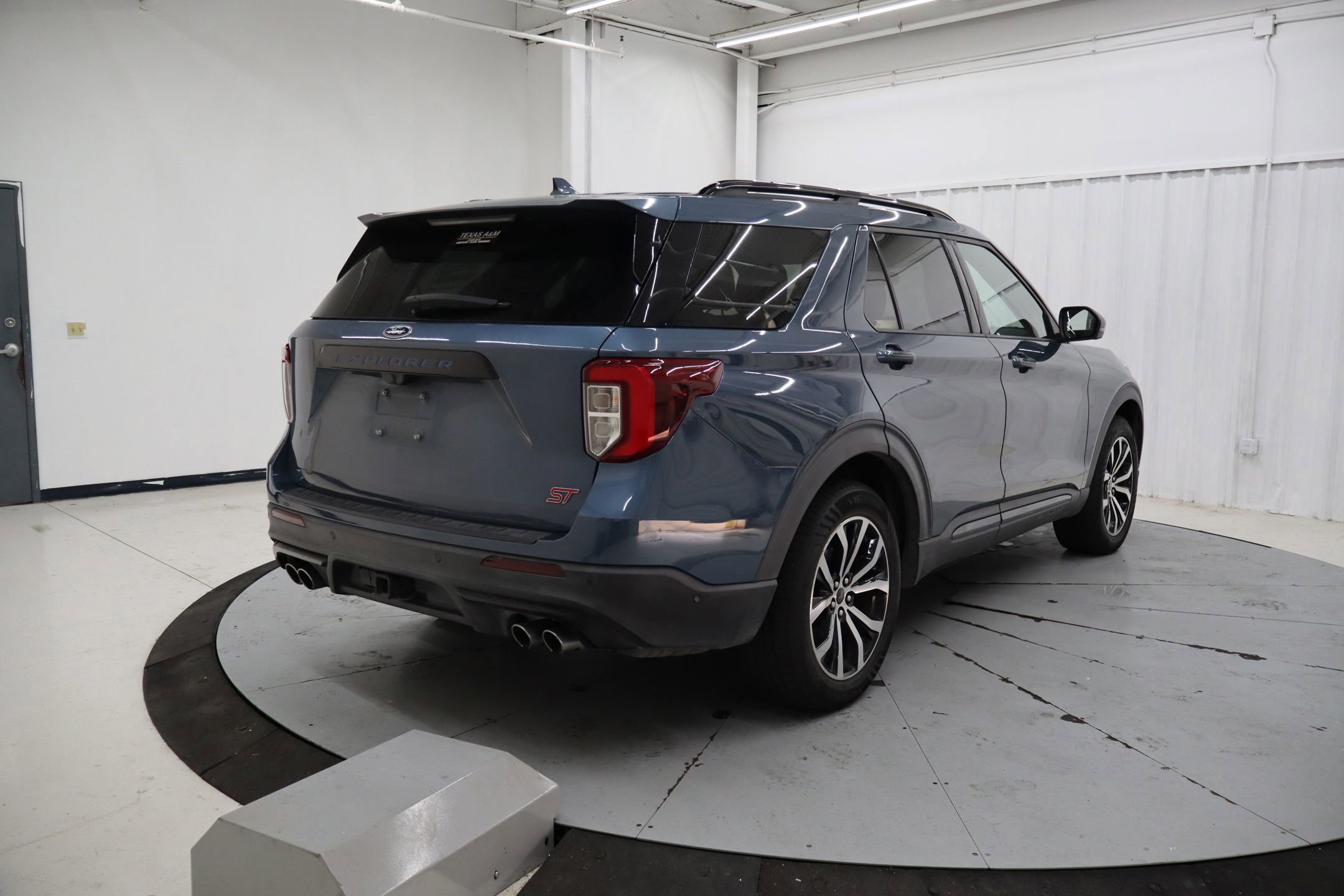 Certified 2020 Ford Explorer ST w/ Premium Technology Package image 7