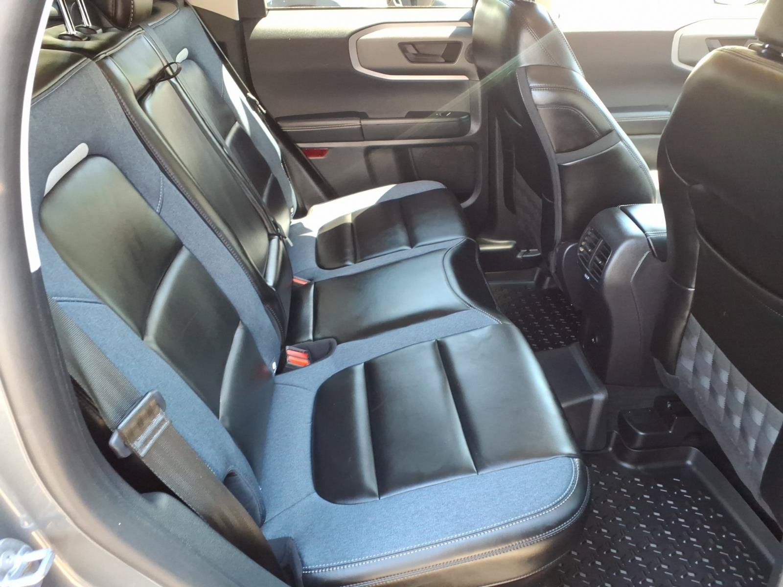 Certified 2025 Ford Bronco Sport Outer Banks w/ Outer Banks Tech Package+ AWD/4WD image 24