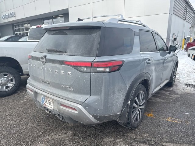 Used 2022 Nissan Pathfinder Platinum image 3