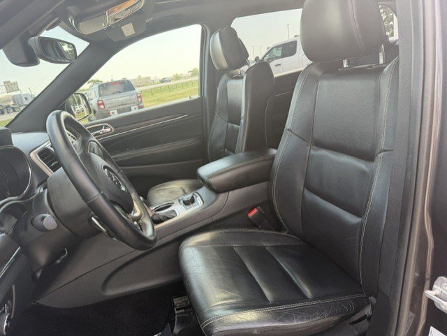 Used 2017 Jeep Grand Cherokee Limited AWD/4WD image 13