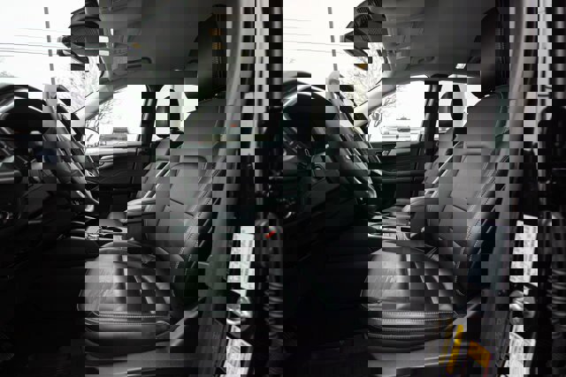 Certified 2025 Ford Escape Platinum image 12