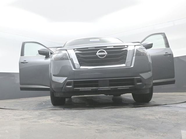 Used 2025 Nissan Pathfinder SV AWD/4WD image 28