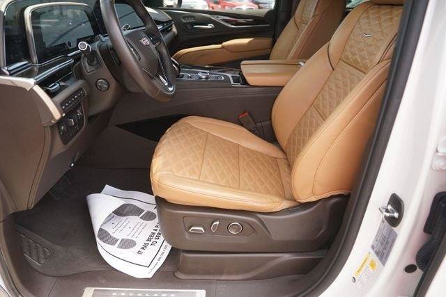 Used 2024 Cadillac Escalade ESV Premium Luxury w/ Performance Package AWD/4WD image 9