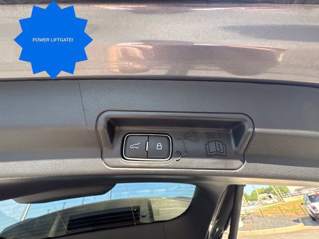 Certified 2025 Ford Explorer ST-Line AWD/4WD image 31