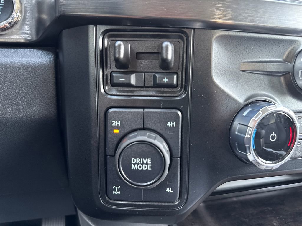 Certified 2024 Ford F250 Lariat w/ Sport Appearance Package image 22