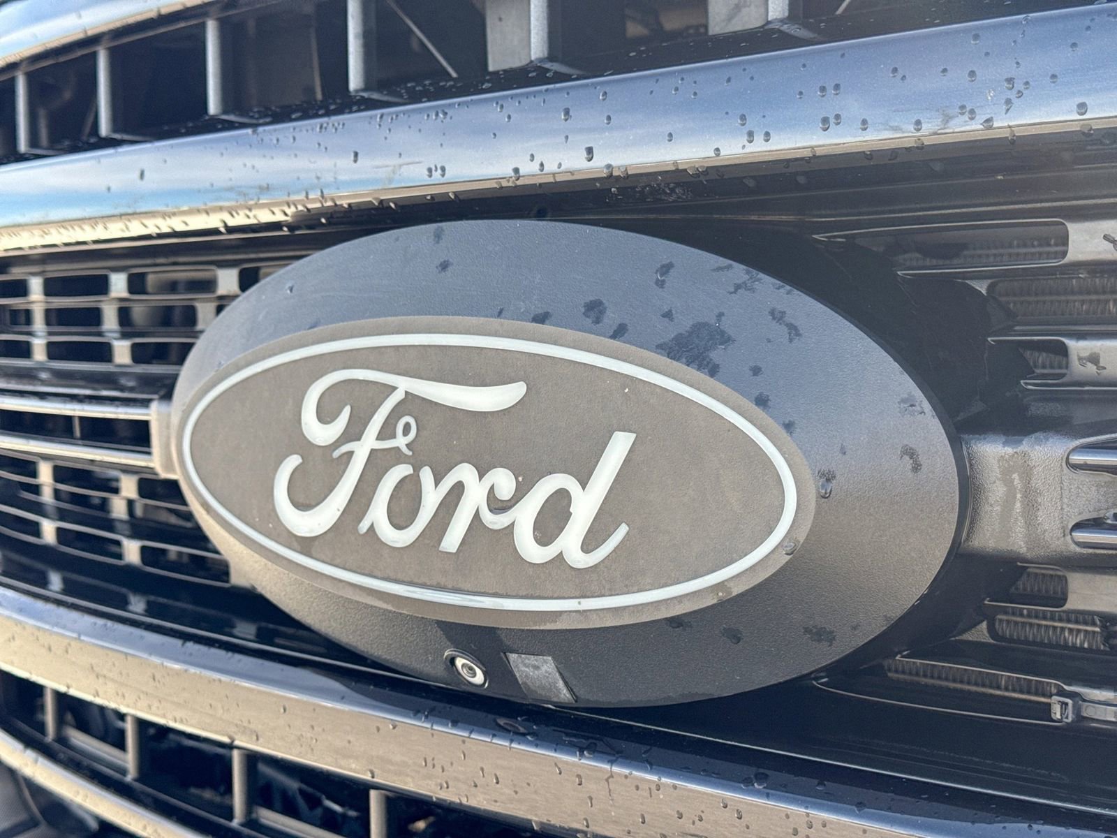 Certified 2022 Ford F250 Lariat w/ Tremor Off-Road Package AWD/4WD image 14