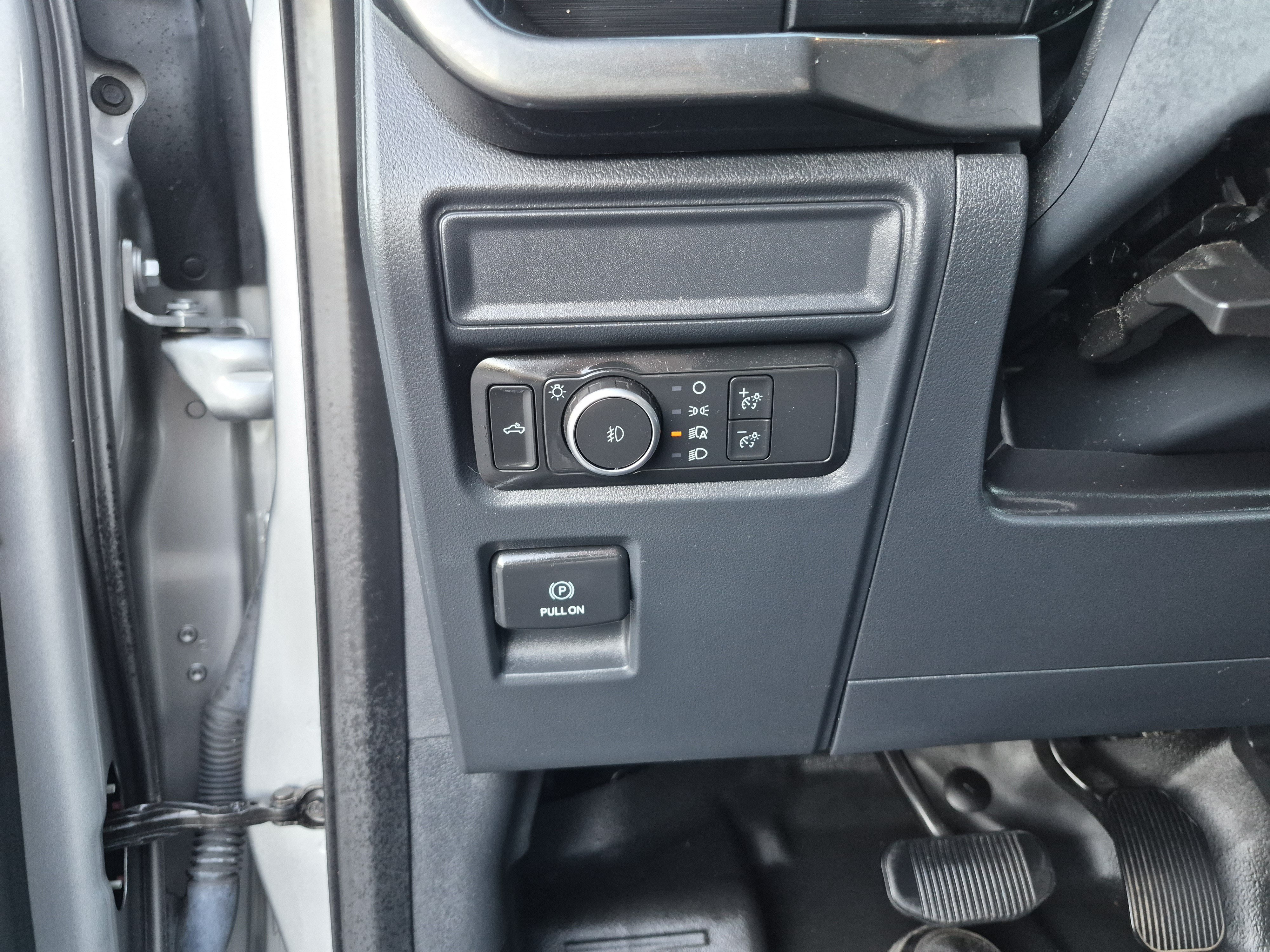 Certified 2022 Ford F150 XL w/ STX Appearance Package RWD image 19