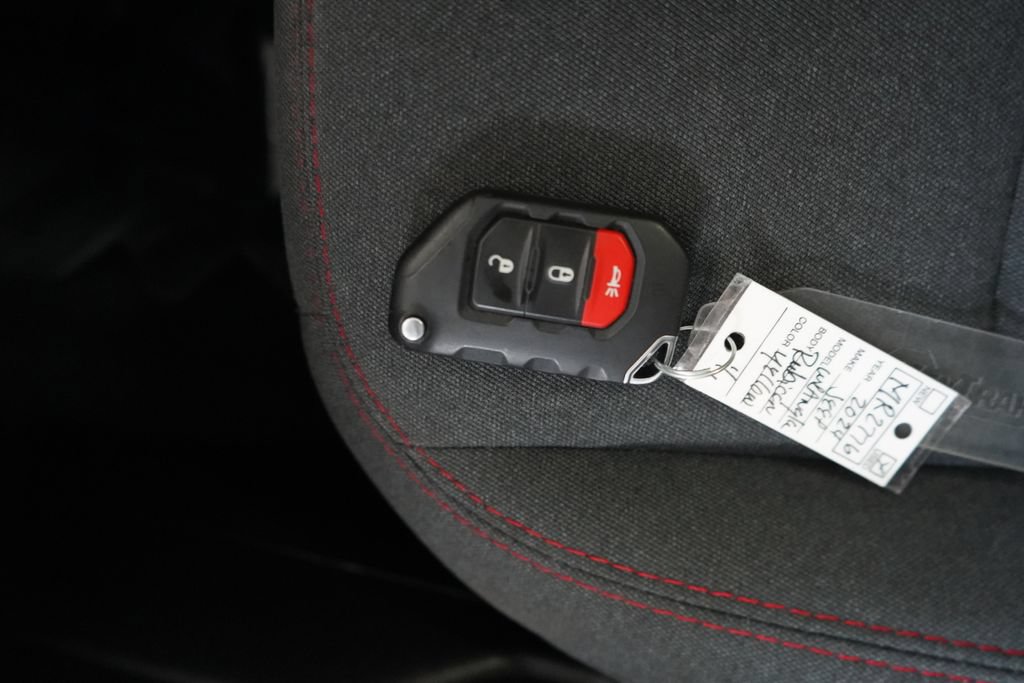 Used 2024 Jeep Wrangler Unlimited Rubicon AWD/4WD image 38