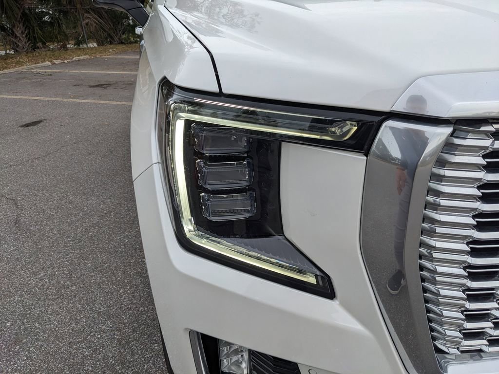 Used 2022 GMC Yukon Denali image 11