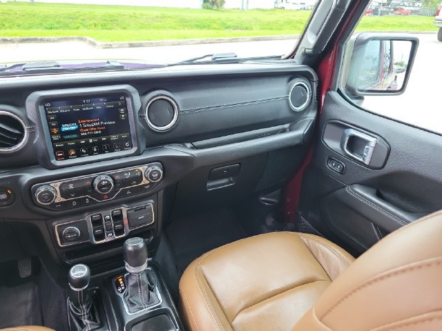 Used 2021 Jeep Gladiator Overland w/ Popular Equipment Package AWD/4WD image 21