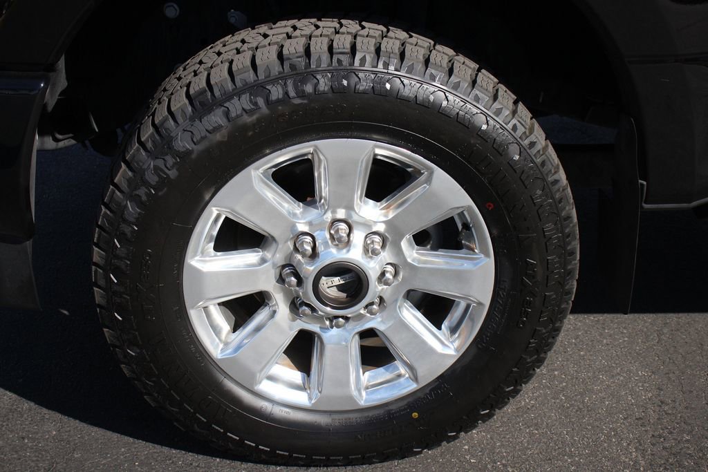 Certified 2018 Ford F250 Platinum w/ Platinum Ultimate Package AWD/4WD image 13