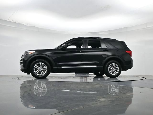 Certified 2021 Ford Explorer XLT w/ Equipment Group 202A AWD/4WD image 38
