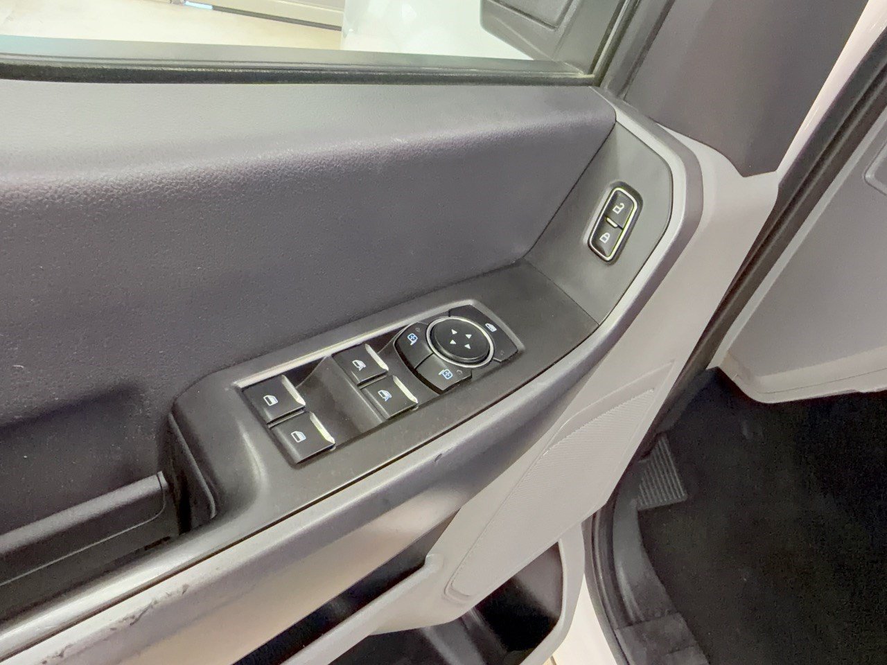 Certified 2024 Ford F250 XLT AWD/4WD image 15