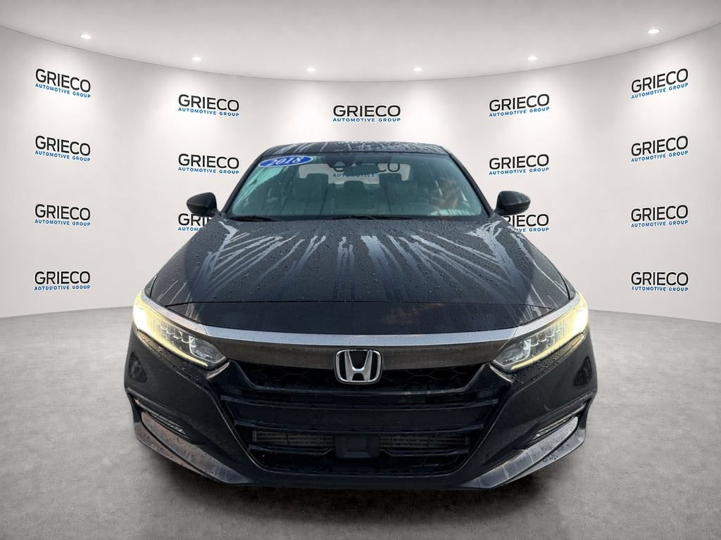 Used 2018 Honda Accord Sport image 2