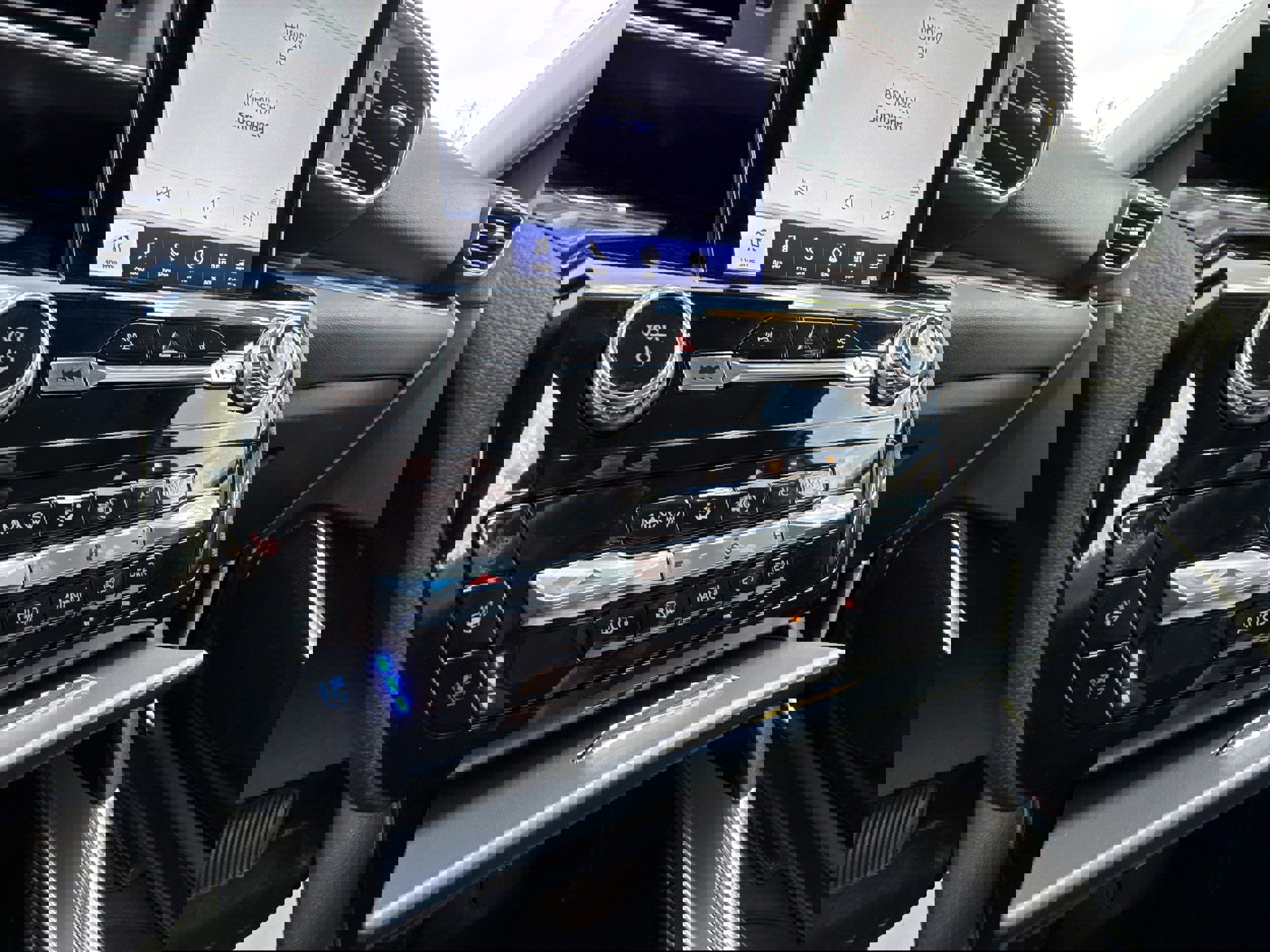 Certified 2023 Ford Explorer Limited w/ Limited Technology Package image 19