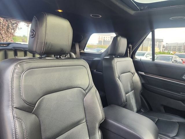 Certified 2018 Ford Explorer Limited w/ Equipment Group 301A AWD/4WD image 30