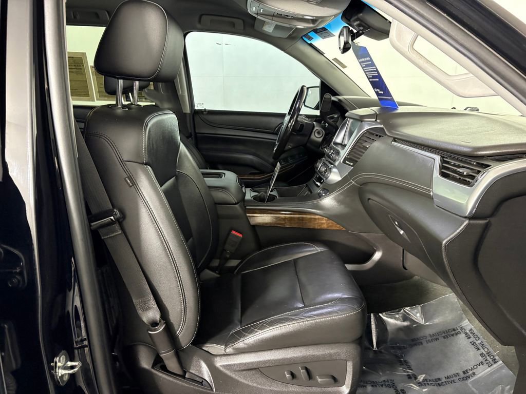 Used 2018 Chevrolet Suburban LT image 37